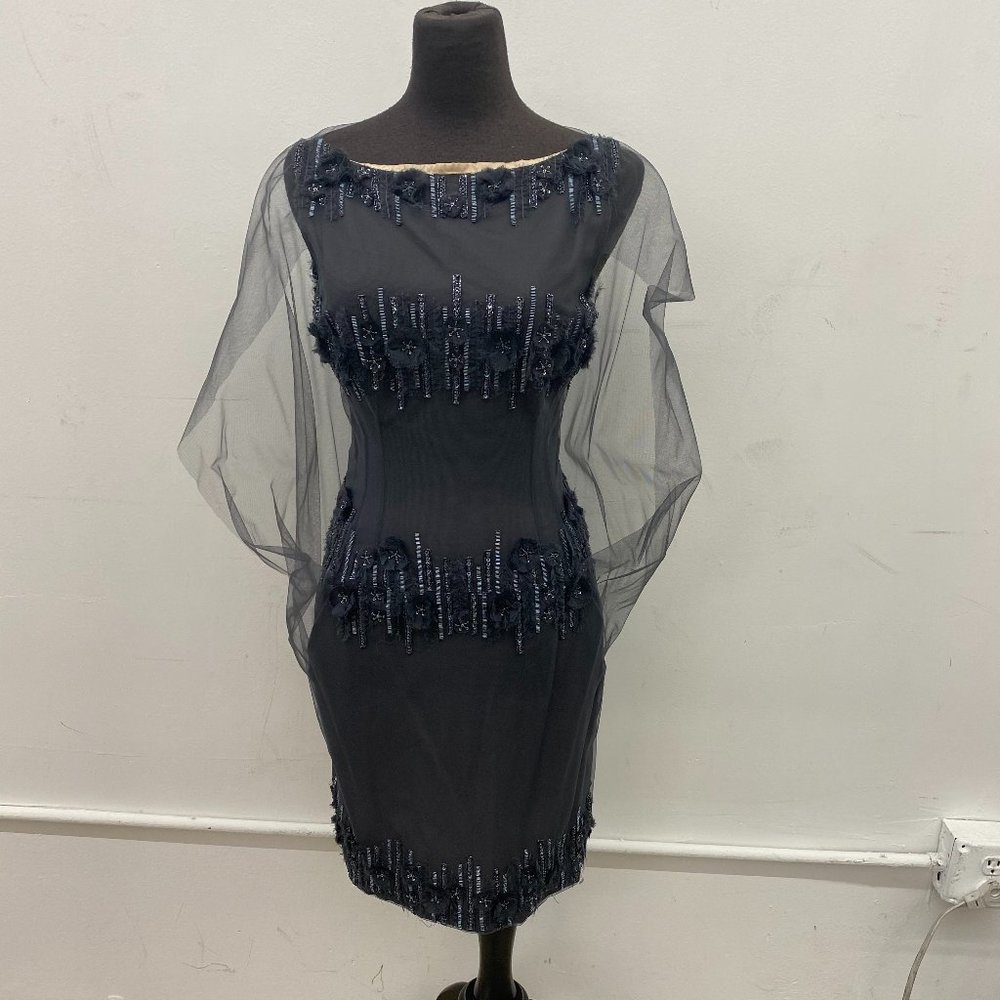 Sleeveless cocktail dress With Embroidered Tulle